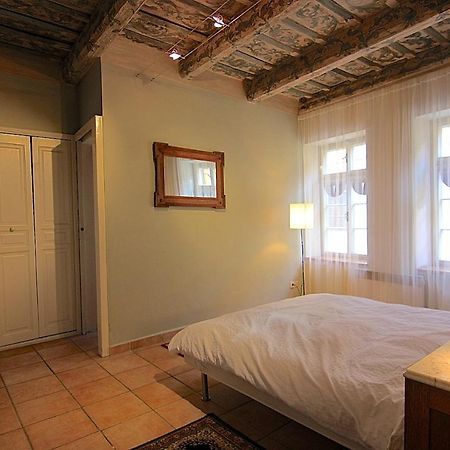 Historical Apartment With Balcony Praha Bagian luar foto